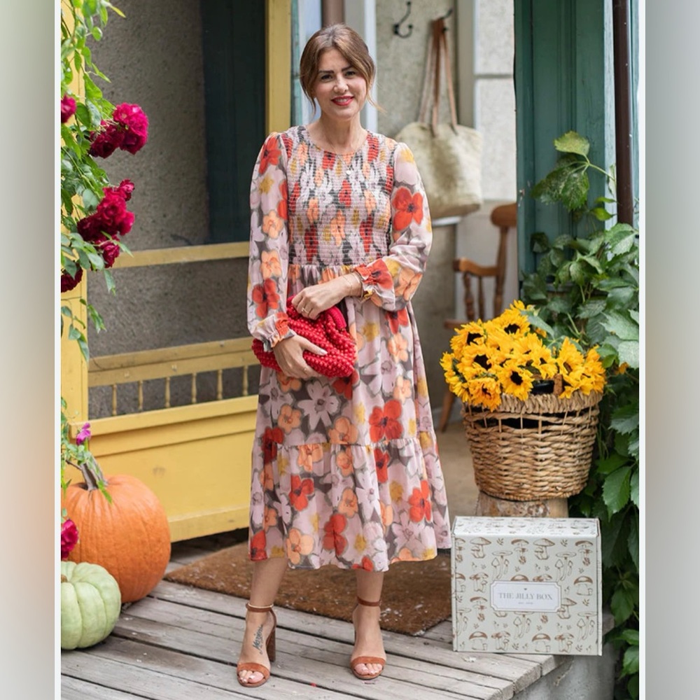 NWT Mad About Style Midi Dress
